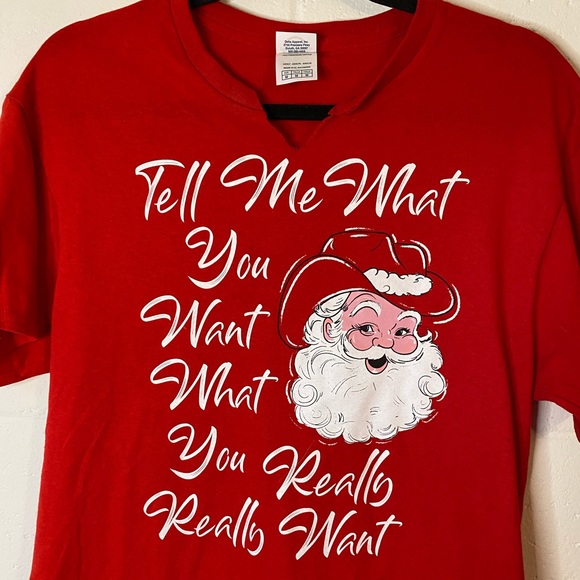 Women’s Red Santa T-Shirt Size Medium - Picture 2 of 7